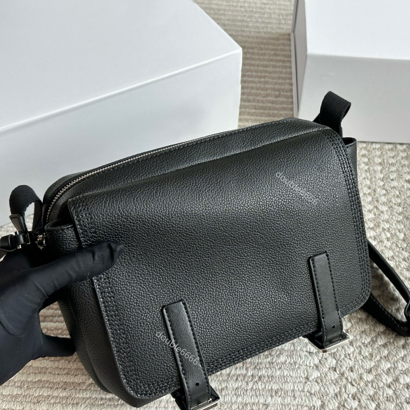 7A quality Designer Men's genuine leather messenger bag travel bag waist bag shoulder bag Fashion crossbody bag office bag cycling bag women phone bag underarm bag