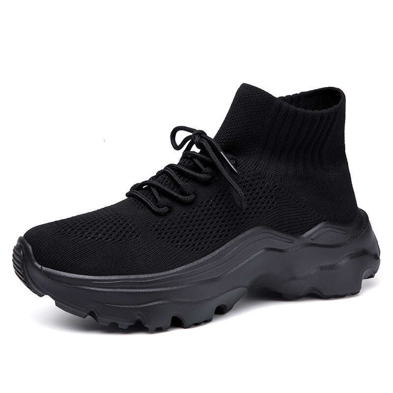 Large size Flyknit couple casual sports 2023 new spring autumn season one foot kick mid tube socks dad and women's shoes