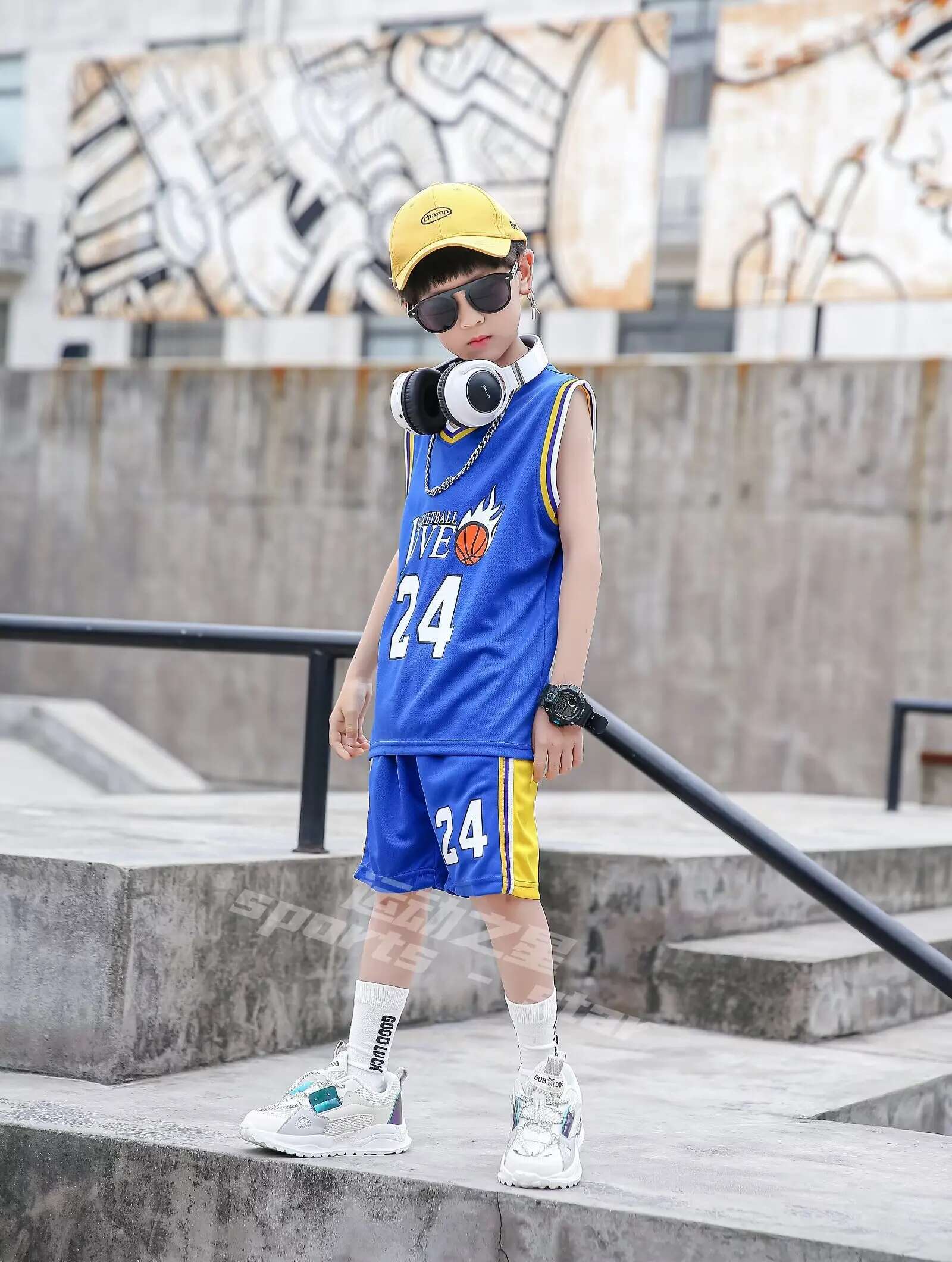 New 24/25 children's clothing suit boys and girls jersey compeon team uniform training basketball vest Model 035