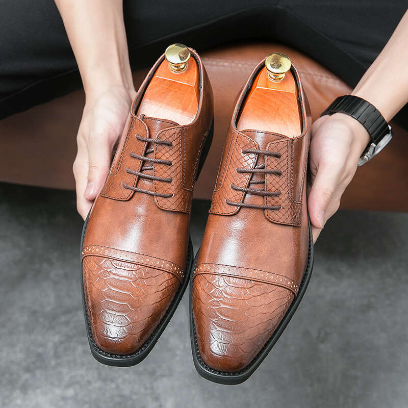 Large White 2023 Spring and Autumn Men's Business Dress 38-46 British Leather Wedding Shoes