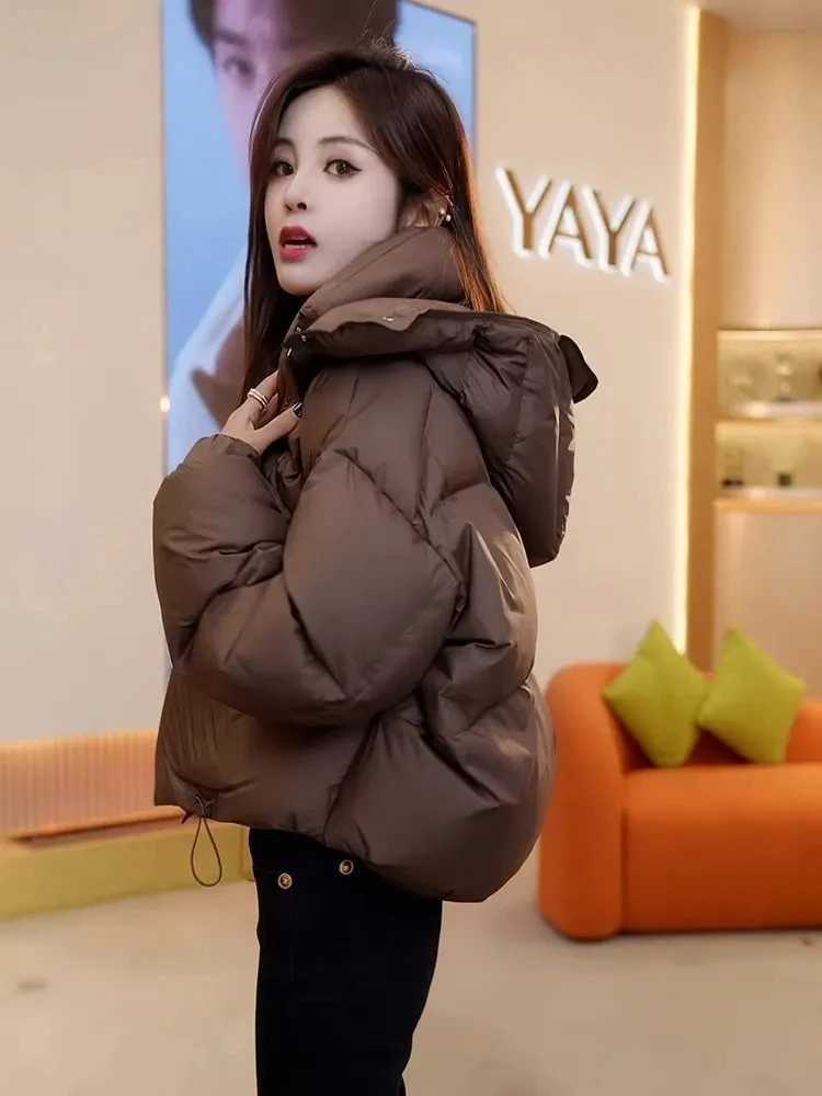 Cotton Padded Womens Winter New 2024 Fashionable Splicing Short Style Hooded Warm And Thick Waist Slimming Loose Jacket TrendyT251105
