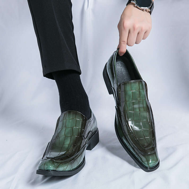Large Chelsea Pointed 37-45 Autumn New Leather Men's European Fashion Shoes