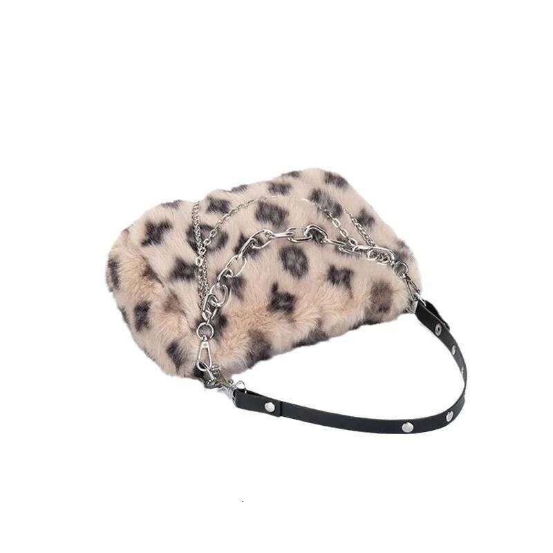 Leopard Print Winter Shoulder Bags For Women Furry Underarm Chain Plush Animal Pattern Evening Totes Purse Crossbody Bag