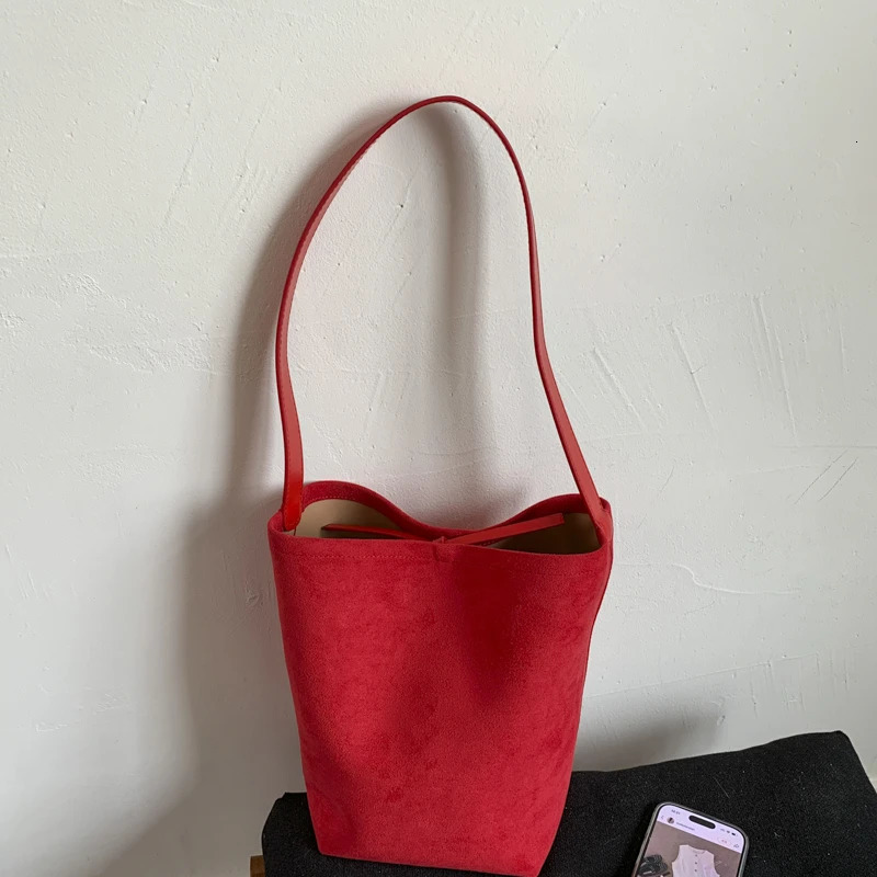 Microfiber Large Capacity Bucket Solid Color Sewing High Quality Fashion Bags for Women Versatile Commuting Shoulder Bags 251104