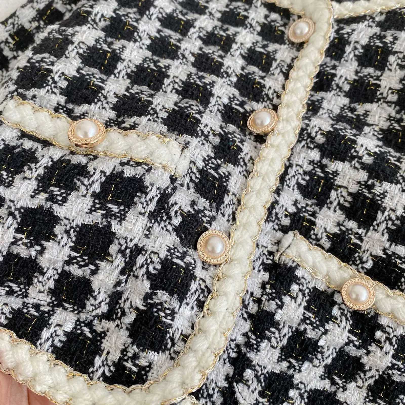 Two Piece Set For Spring And Autumn New Baby Boys And Girls Tweed Black Plaid Long Sleeved Shirt With Open Coat And Short Pant Y251105