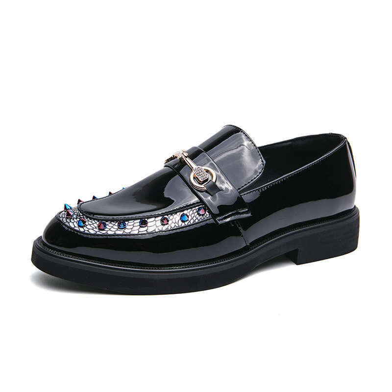 Large Chelsea loafers size 38-46 pointed, handsome, luxurious, and luxurious patent a glossy surface, with willow nail leather shoes
