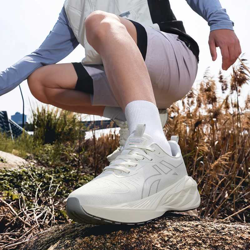 Men Sports Breathable Lightweight Casual Mens Cfortable Nonskid Leisure Sneakers Running Shoes Training Speciality Marathon Y251104