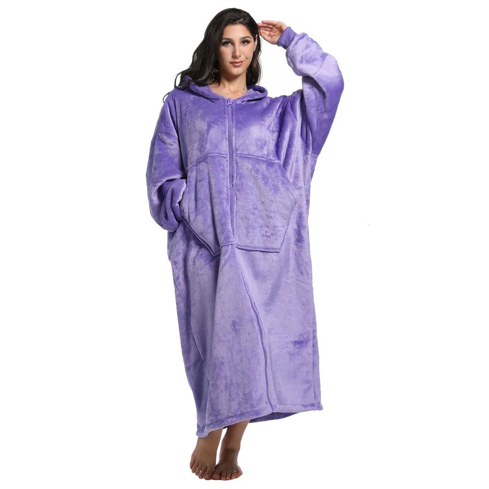 Winter casual hoodie pajamas long style with zipper and pocket comfortable and warm with thick fleece lining insideT251105