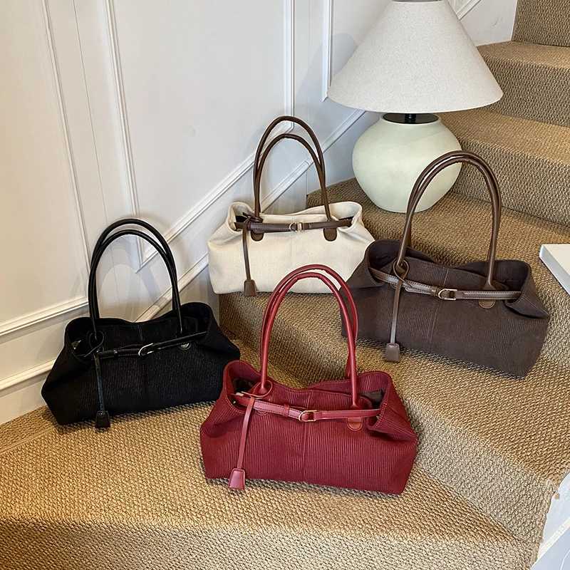 LEFTSIDE Womens Corduroy Shoulder Bag 2025 Winter New Trend Fashion Retro Tote Bag Luxury Brand Designer Handbags and Purses Z251104