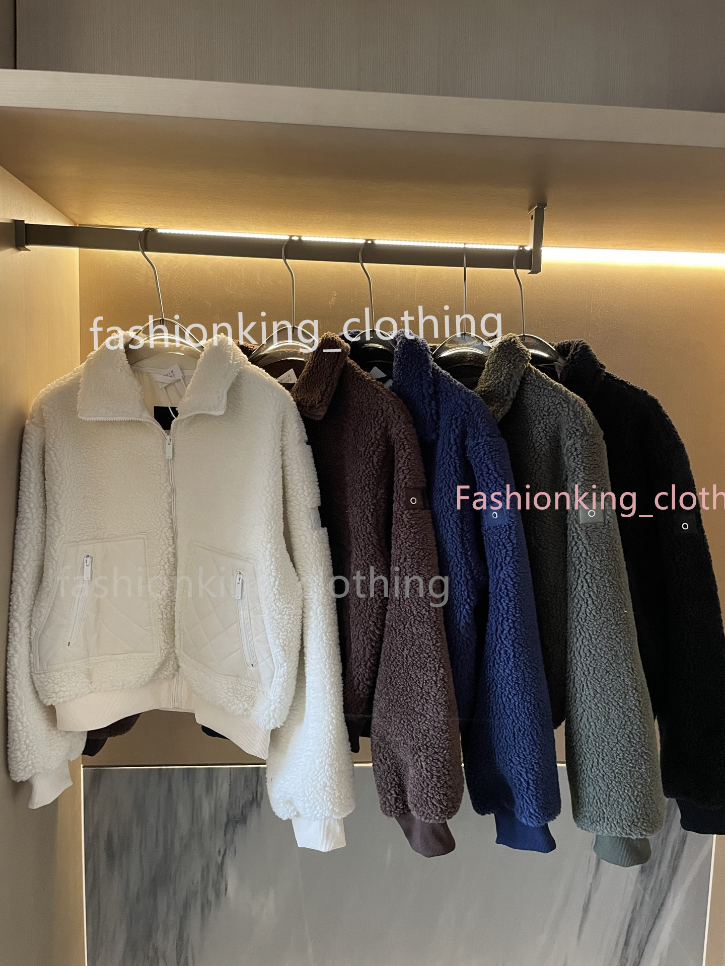 Designer Womens Yoga Jacket Designer Jacket Lamhair Lamb Wool Zipper Coat Hooded Yoga Clothes Womens Winter Short Padded Warm Cotton-padded Jacket