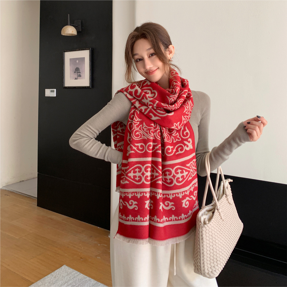 Retro Style Patterned Womens Scarf Autumn And Winter Warm Tassel Shawl Scarf Multi Color Optional Imitation Cashmere Scarf
