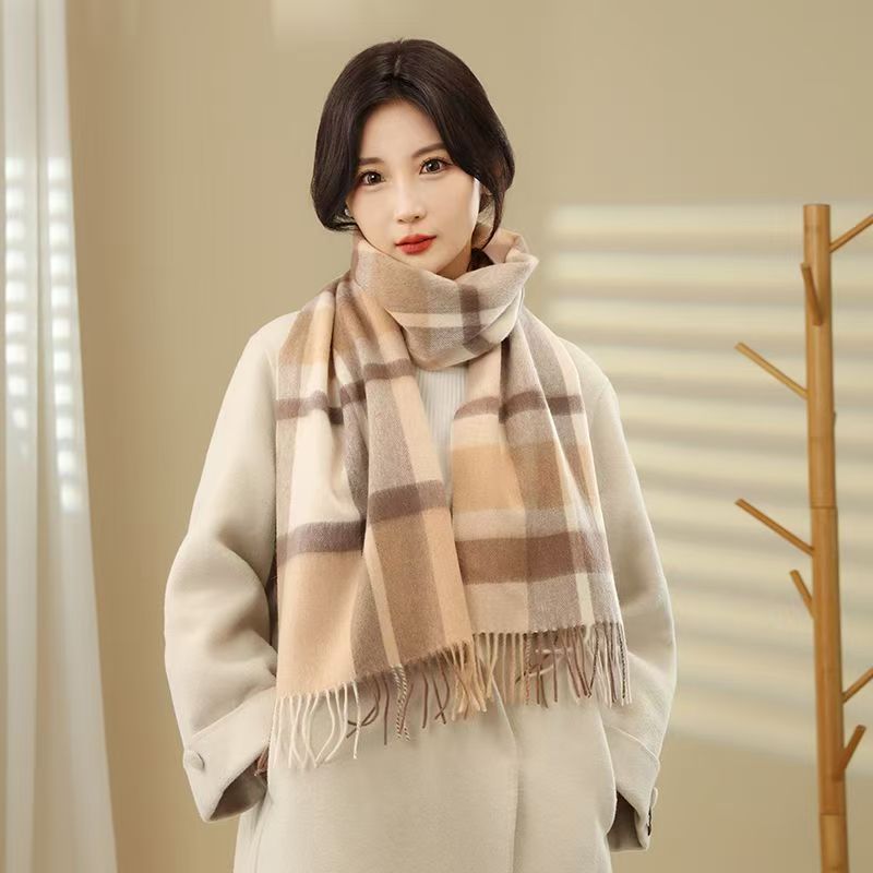 T419 new style light luxury men and women's same style scarf shawl thickened scarf warm simple knitted solid color plaid
