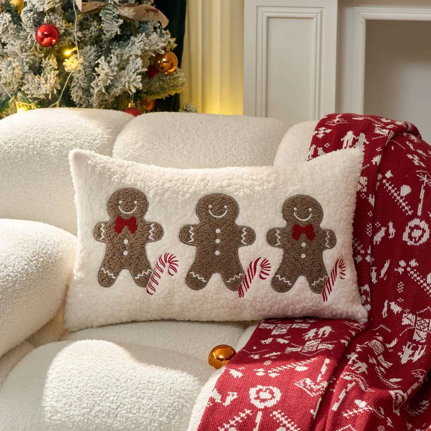 Christmas Pillow Cover Embroidered Color Letters Gingerbread Man Forest Snow House 45x45cm 30x50cm Zipper Closure Cotton Linen Y251105