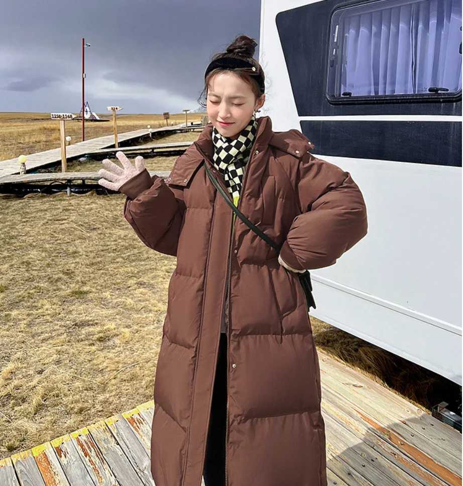 2023 New Winter and Autumn Women White Duck Down Hoodies Puffer Jackets Coats Warm Windproof Black White CoatsT251105