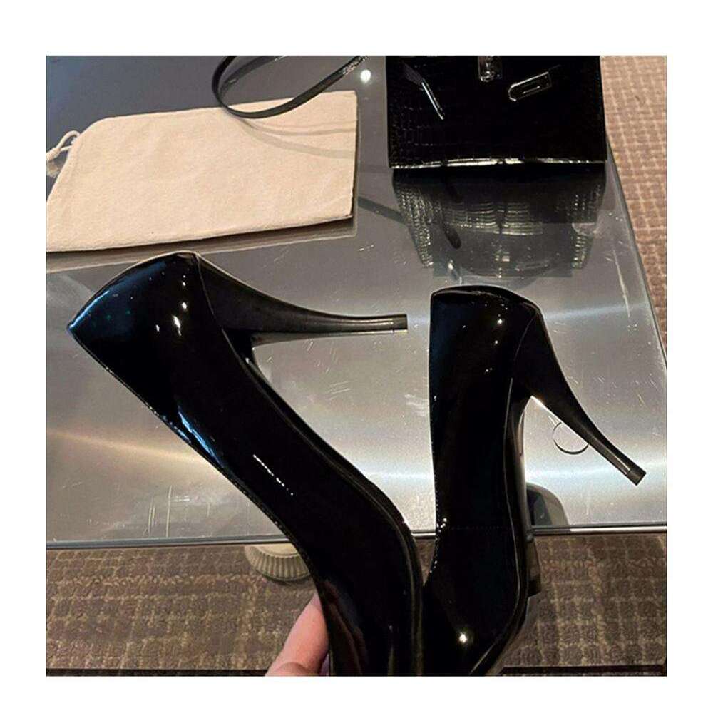 2025 Designer Shoe Autumn New High Heels for Women closed toe Stiletto Non-Slip Metal Black Patent Leather Women's Shoes