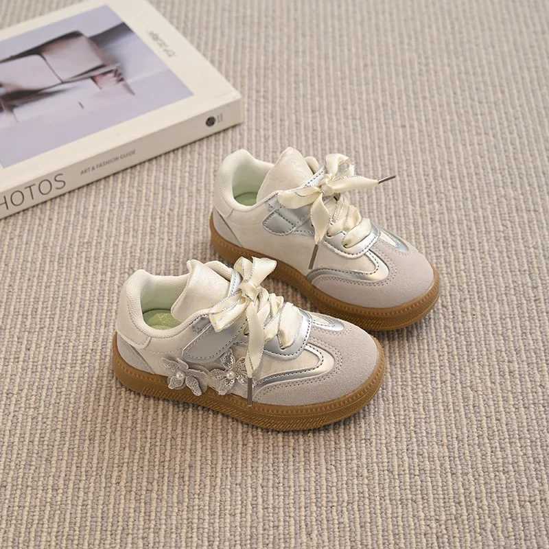 2025 New Childrens Fashion Sports Shoes Lightweight Childrens Leisure Princess Comfortable Sweet Girl Casual ShoesT251105