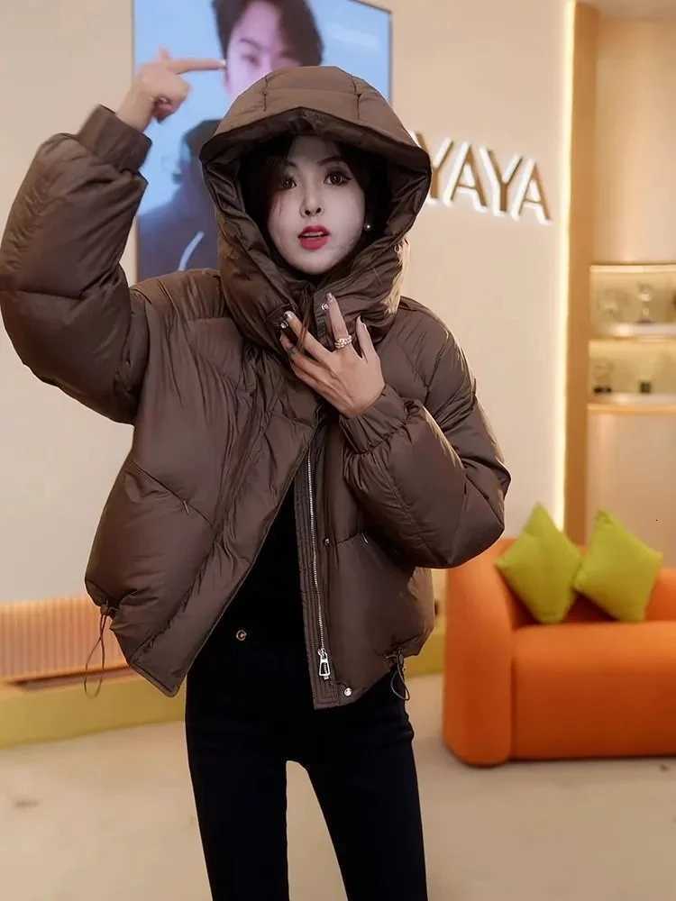 Cotton Padded Womens Winter New 2024 Fashionable Splicing Short Style Hooded Warm And Thick Waist Slimming Loose Jacket TrendyT251105