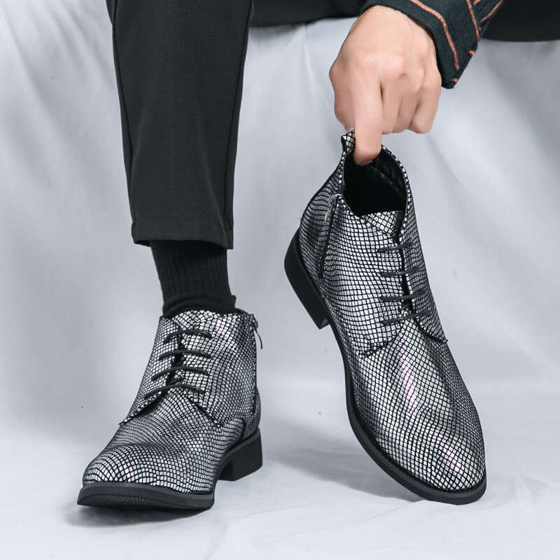 Large pointed men's 2024 autumn and winter new fashion high top leather trend business formal Martin boots men