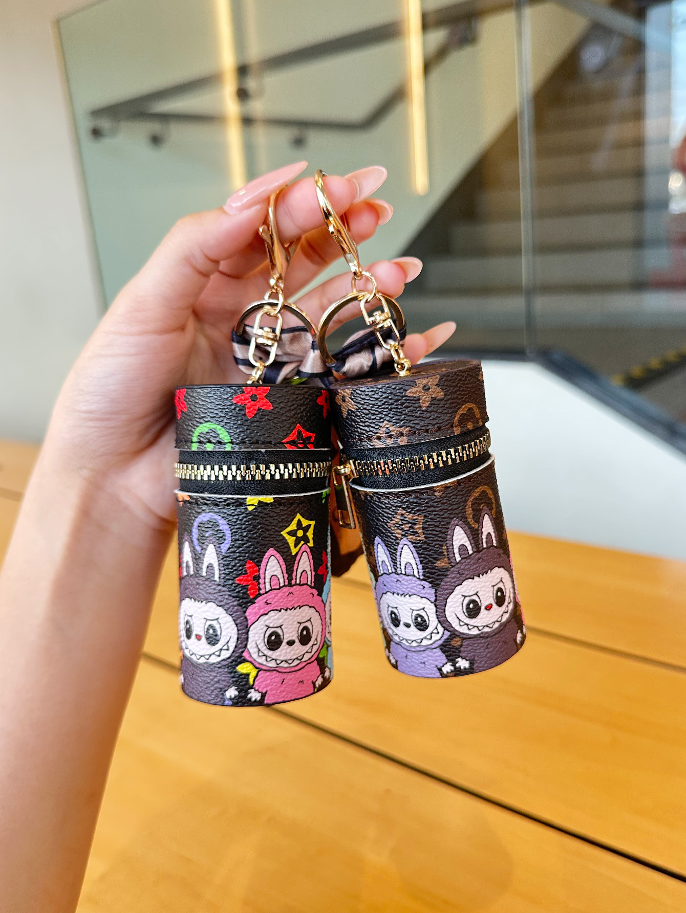 Free shipping designer keychains mini card leather change storage floral pendant keycard keybag Mini cylindrical makeup bag to carry with you - view 3