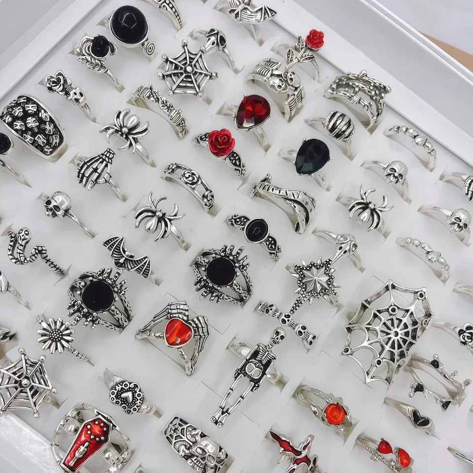 102030Pieces Vintage Punk Spider Skull Halloween Rings Set For Women Mix Style Gothic Dark Finger Jewelry Party Gifts 251031