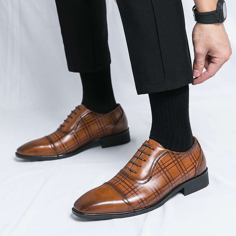 Large 38-46 Casual Leather 2023 Spring and Autumn Season New British Men's Shoes