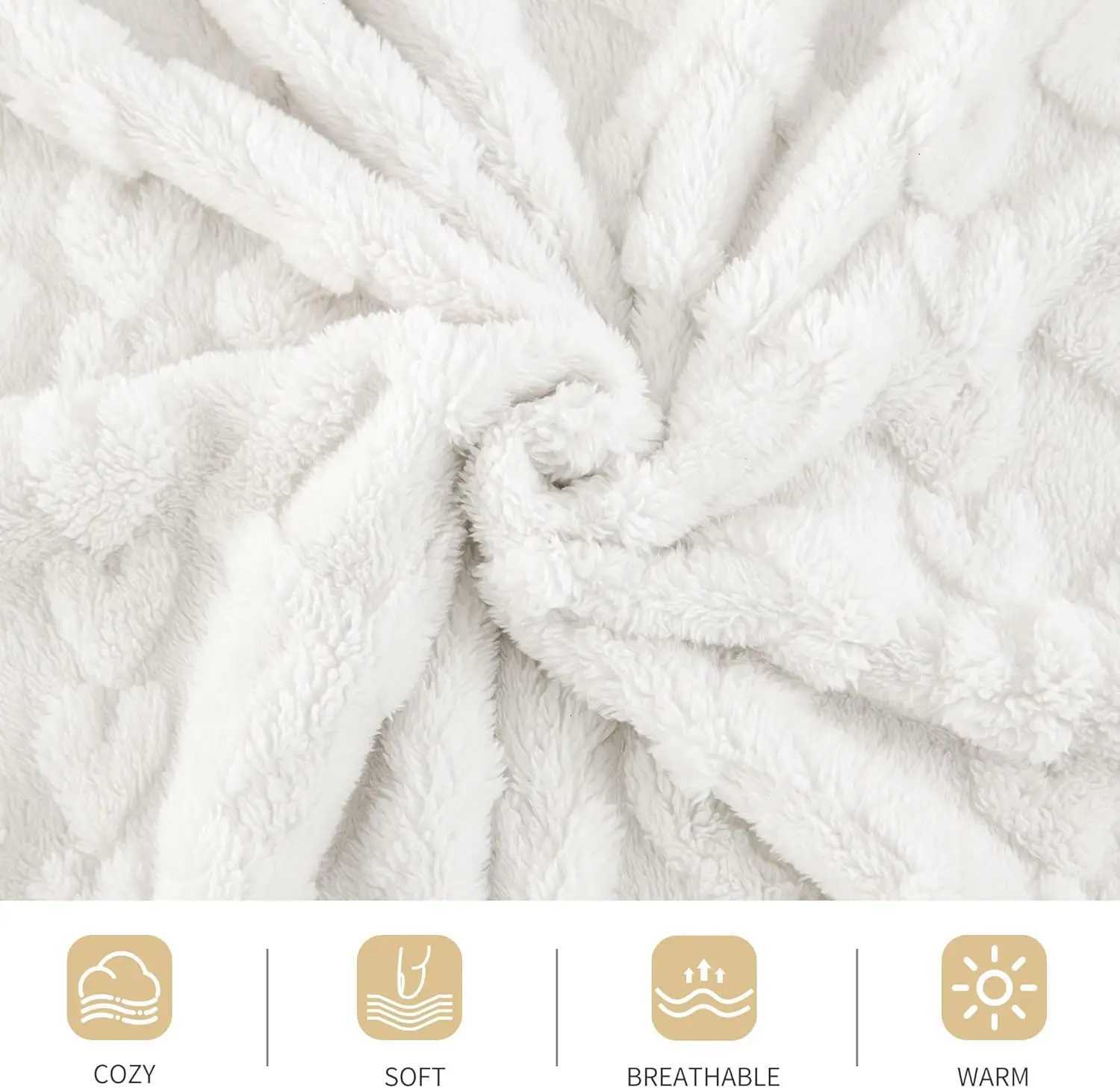 Designer Fleece Throw Blanket - Cozy Soft Lightweight Fuzzy Throw Blanket for Women Portable Throw Blankets for Birthday Christmas Y251105