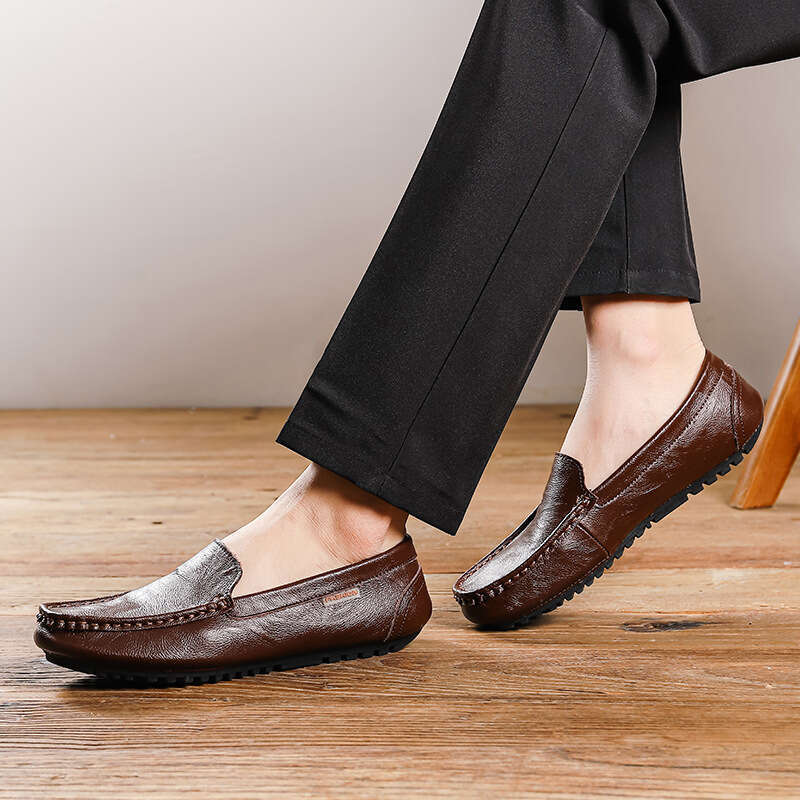Large size cowhide bean sizes 37-47, lazy driving men, new British casual shoes for men