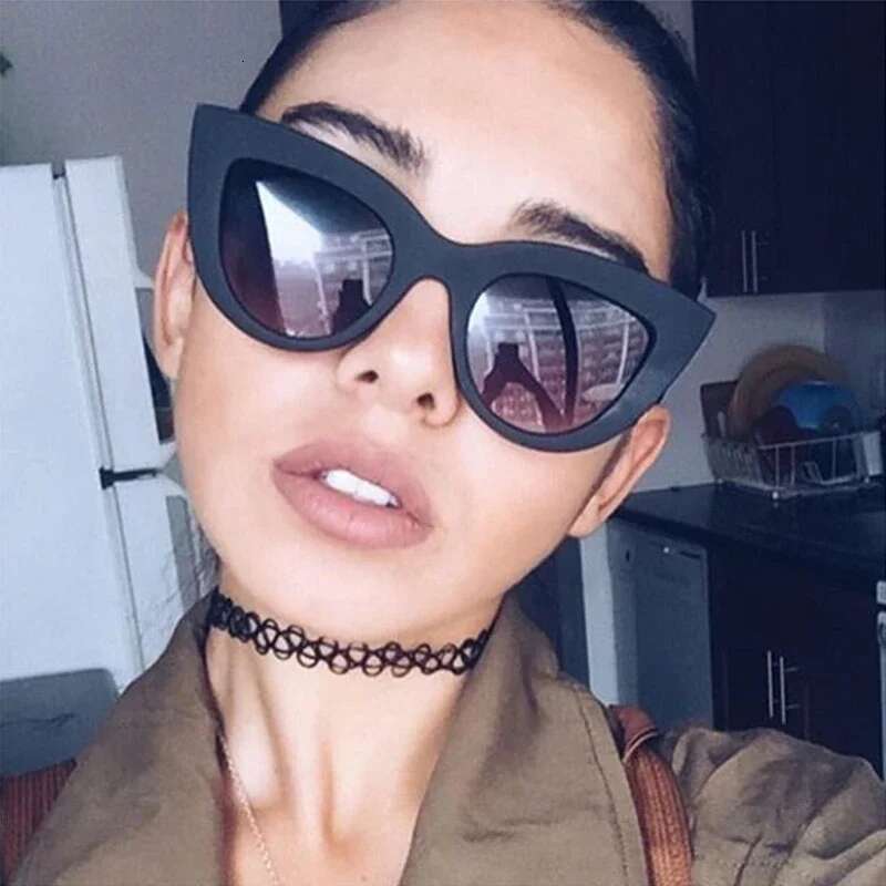 New retro Cat Eye Trendy Sweet Cool Women's Sunglasses Ins Style Vacation Party Daily fashion Glasses