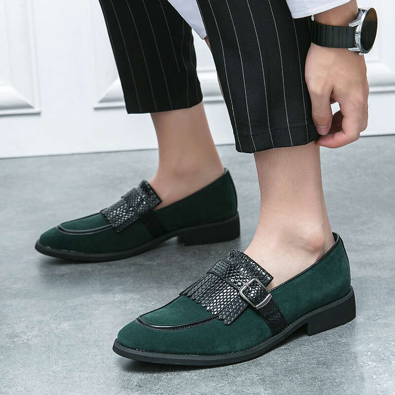 Large tassel casual leather sizes 38-46, hairstylist, lazy person wearing business dress, wedding shoes, men