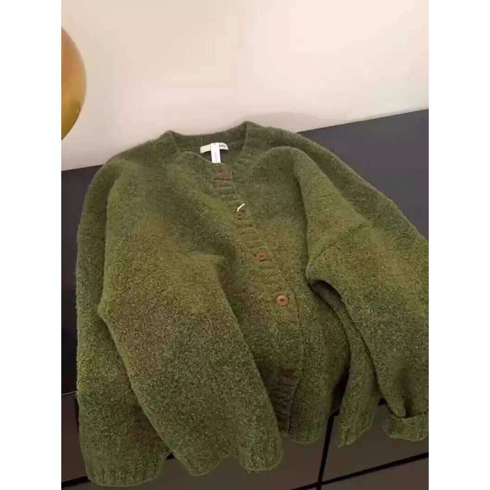 Retro Green Knitted Cardigan Women's New Autumn/Winter Round Neck Single Breasted Soft Thick Sweater Loose Casual Commuting Coat Designer Sweater