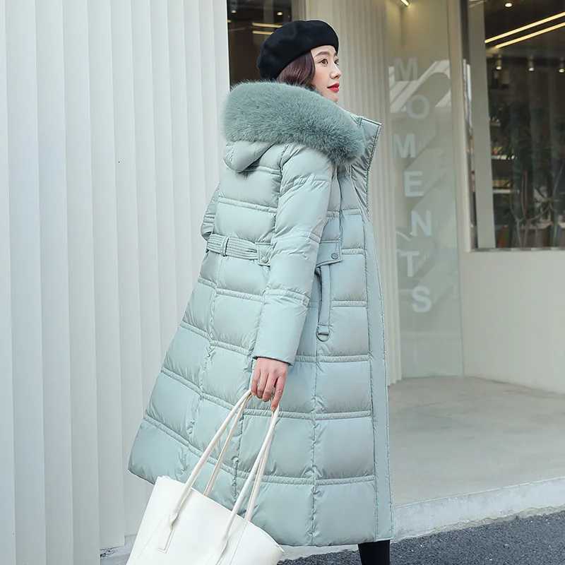 Women Cotton-padded Jacket With Fur Hooded Long Bubble Coat Female Winter Warm Parkas Outerwear Puffer Overcoat with BeltT251105