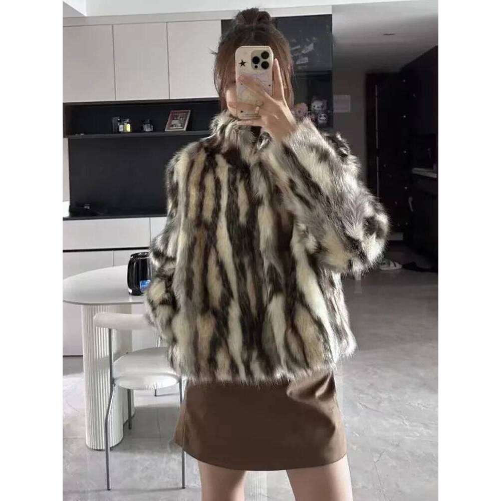 HH Women Winter New Fashion Multicolor Faux Fur Effect Casual Coat Woman Elegant Long Sleeves Button Warm Short Jacket Mujer