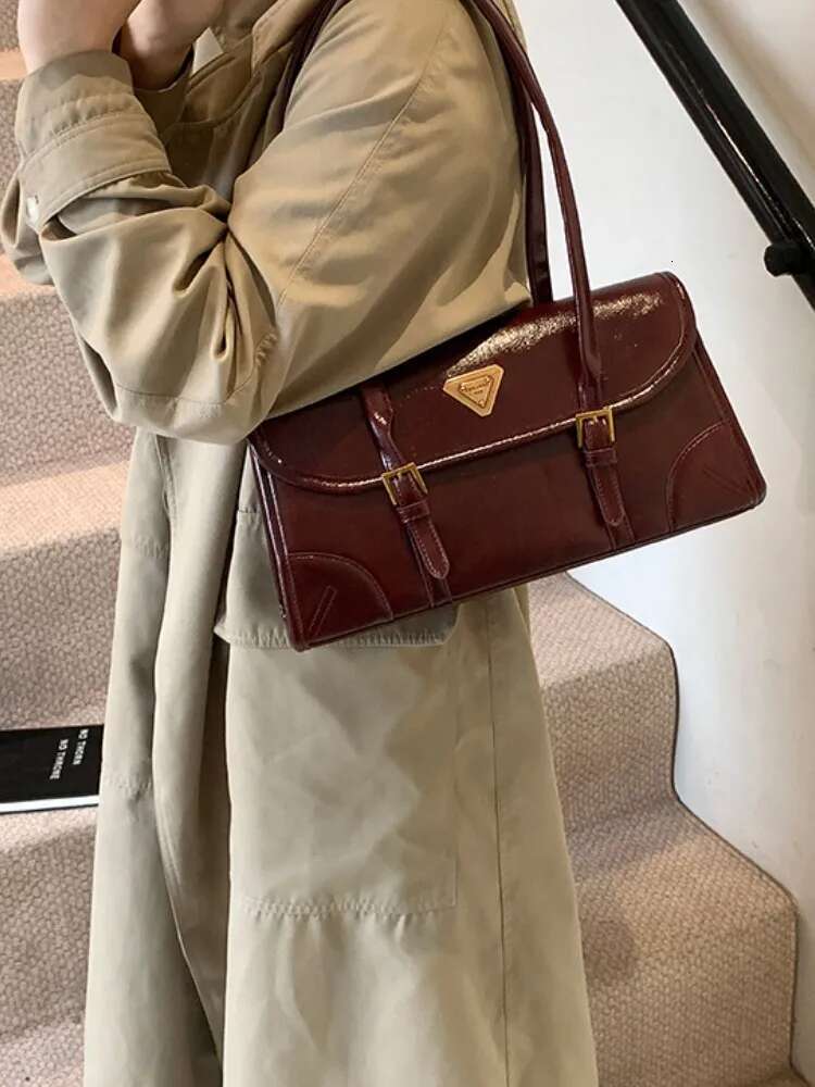 High-Quality Designer Autumn And Winter Small Female 2025 All-Match One-Shoulder Underarm Portable Baguette Bag