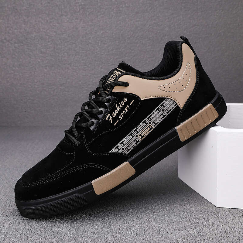Large suede low top men's four season new casual lace up board shoes, outdoor student trend sports single shoes