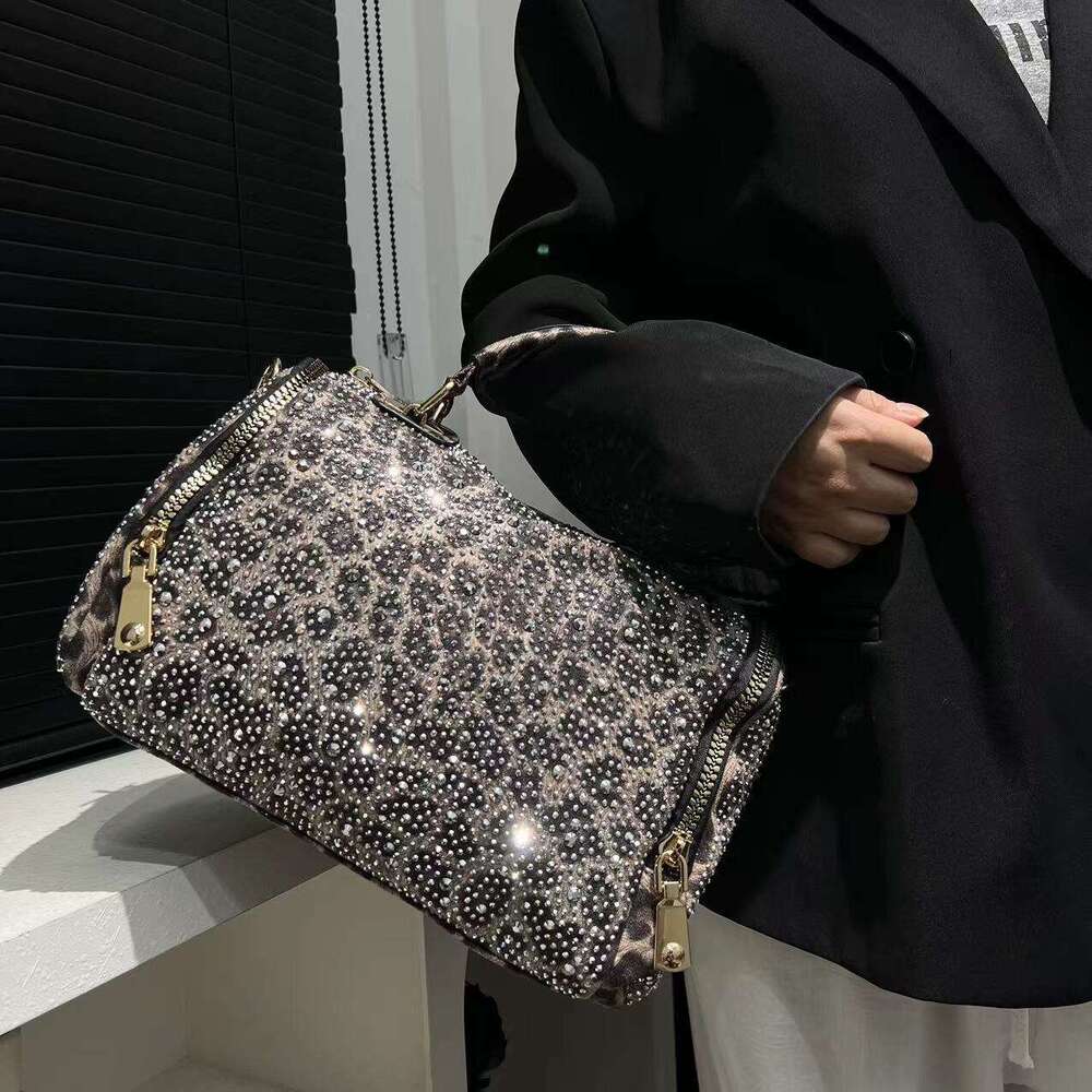 Elegant Embellished Tote Bag For Women Faux Leather Handbag Detachable Shoulder Strap, Zipper Closure, And Polyester Lining Stylish Leopard Print With