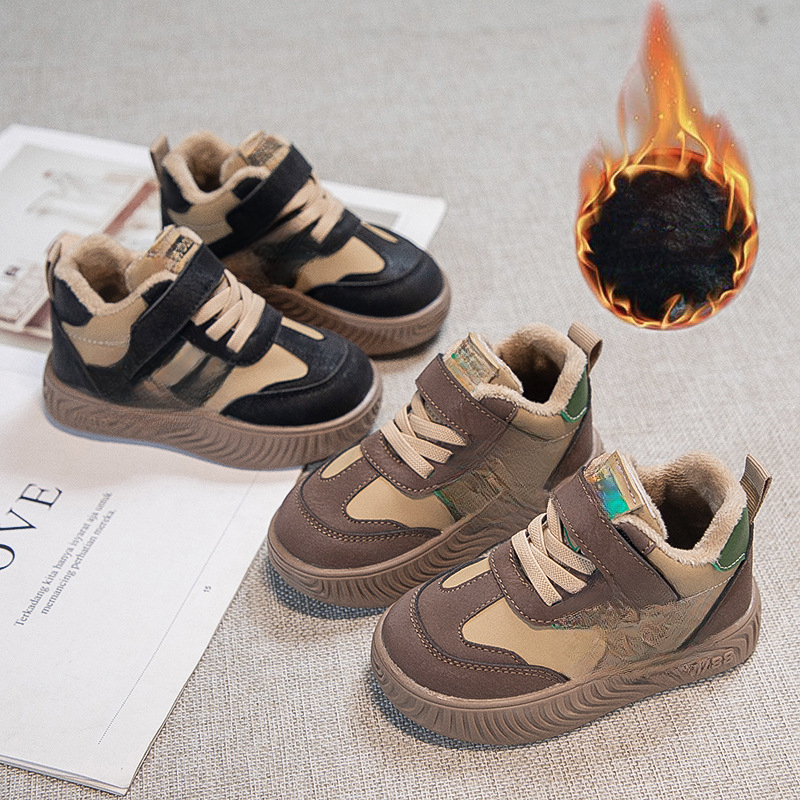 Autumn and winter luminous shoes, cotton shoes, wool lining, fashionable trendy shoes, children's shoes, soft soled sports shoes, casual children