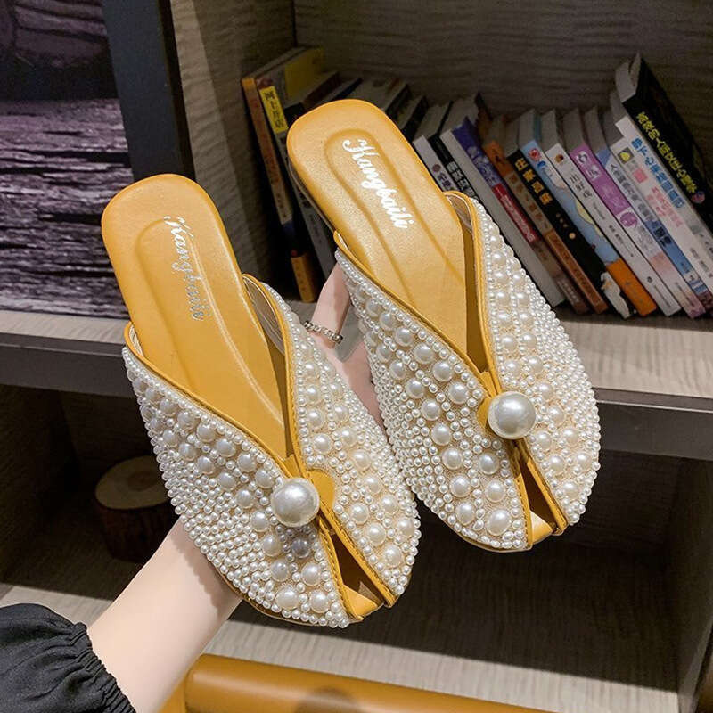 Baotou Half for Women in Summer 2024 New Korean Edition Pearl Fairy Style Flat Soft Bottom Lazy Cool Slippers
