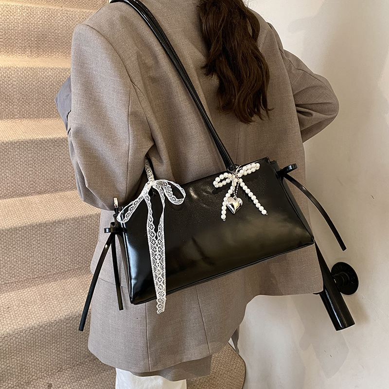 Free shipping underarm bag women's small square bag spring new niche high-grade casual women's bag 2025s hot