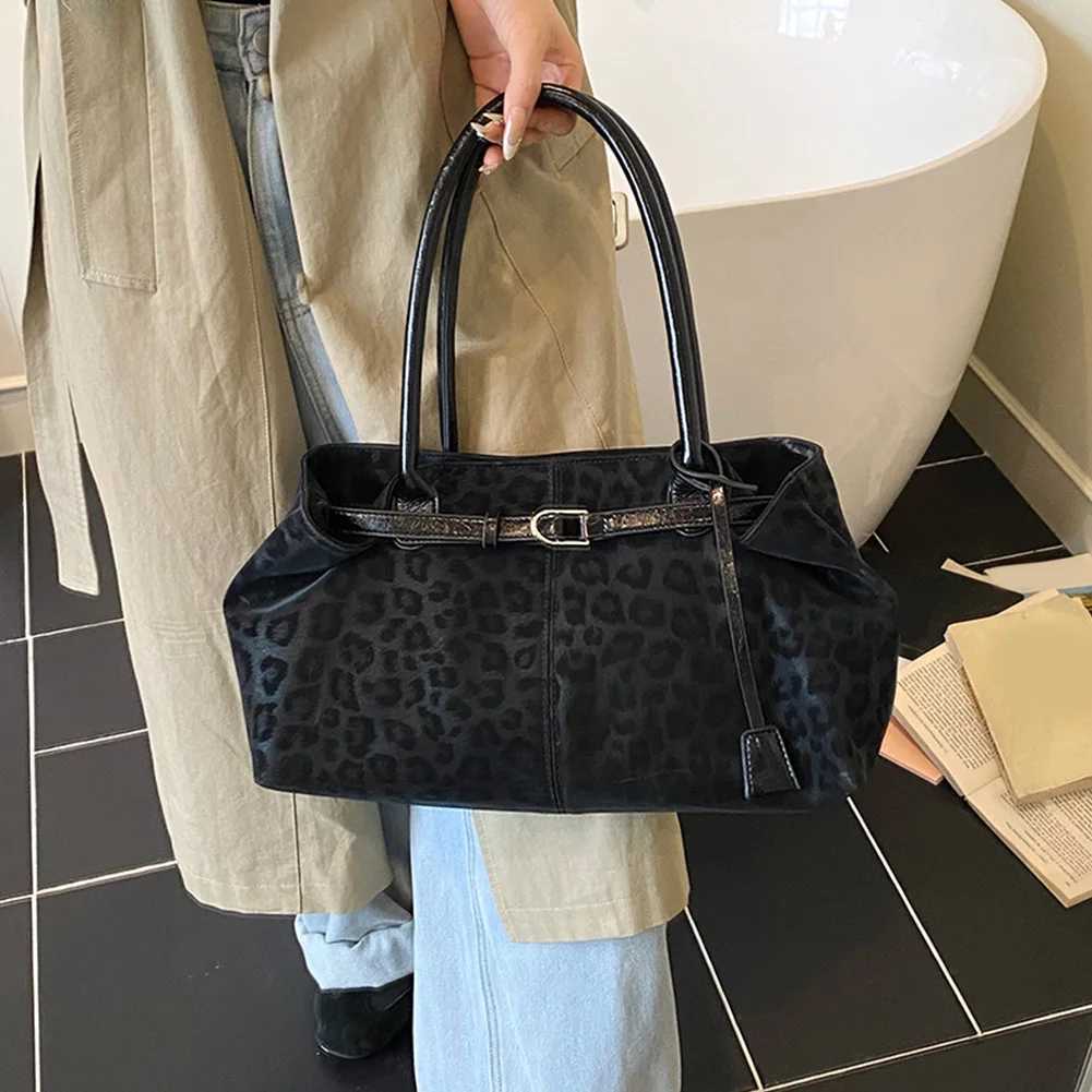 Leopard Underarm Bag Large Shoulder Bag Top Handle Handbag for Women Work Daily Use Shopping Dating Z251104