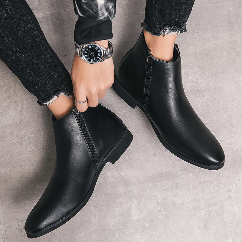 Men's shoes autumn and winter new styles, leather in large sizes, fashionable high top short boots, trendy British style, Martin boots