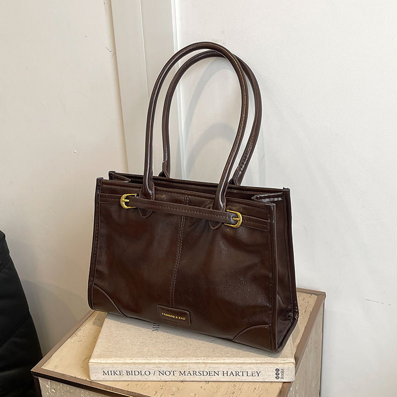 2025S new model designer Large capacity tote for women autumn winter new soft leather armpit bag textured and stylish shoulder bag totebag