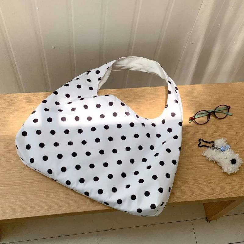 Fashion Commuting Shoulder Bag Casual Nylon Polka Dot Women Tote Bag Large Capacity Highend Wave Point Bucket Bag 251104
