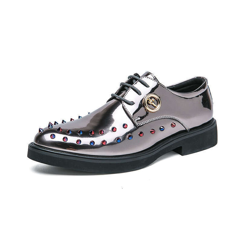 Large gold patent pointed leather shoes in size 38-46, personalized Chelsea fashion willow nail loafers