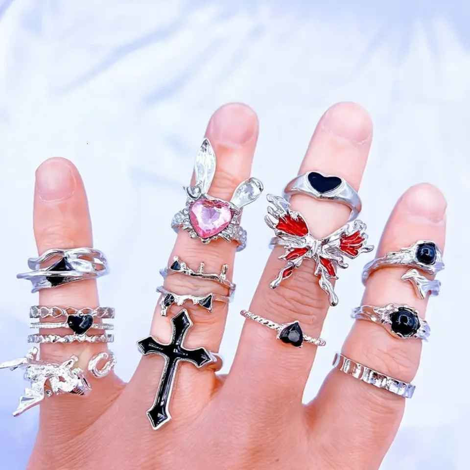1020Pieces Retro Gothic Spider Butterfly Halloween Ring Set For Women Men Mix Style Vintage Jewelry Party Gifts 251031