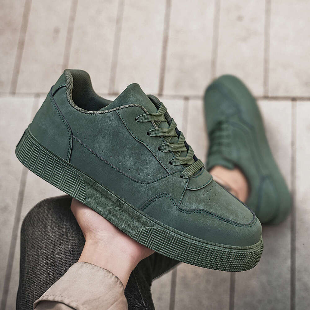 2025 Autumn Trendy Sports Thick-Soled Sneakers Men's Spring New Solid Color Casual Shoes Large Size