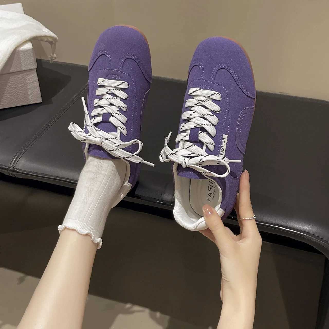 Wens Sneakers 2025 New Genuine Leather Ladies Moral Training Shoes Casual Spring Flat Shoes Wen Y251105