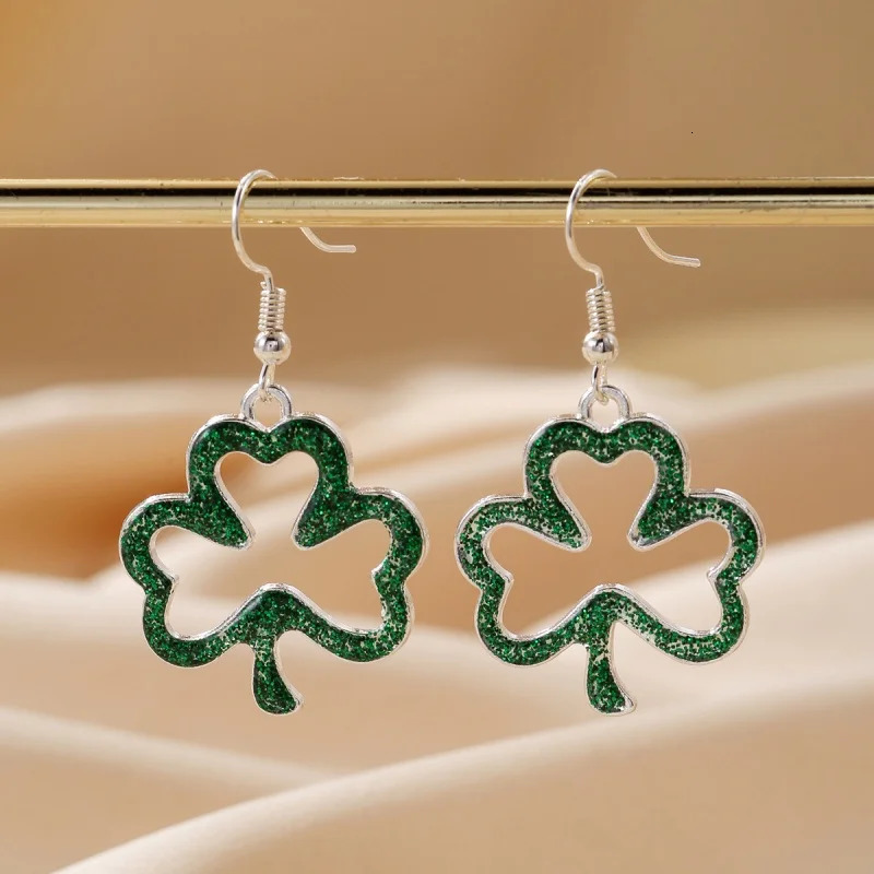 2025 2 Pair St Patricks Day Earrings Green Clover Pendant 250326