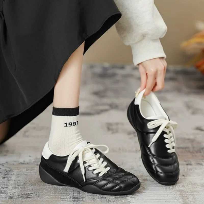 Wens Shoes Spring New Fion Casual Shoes College Style Wide Toe Soft Cfortable Flat Shoes Outdoor Casual Sports Shoes Y251105