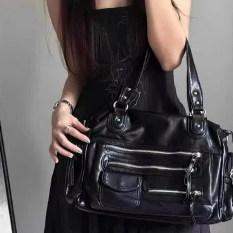 2025 Vintage Punk Women Tote Bags Trend Large Capacity Crossbody Shoulder Bags Moto Style Multi Pockets Commute Bolso Mujer 251031