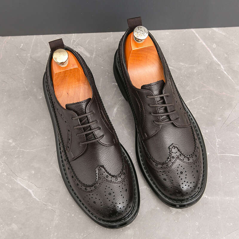 Men's in plus size, new casual leather fashionable men's block carved business dress shoes, wedding shoes